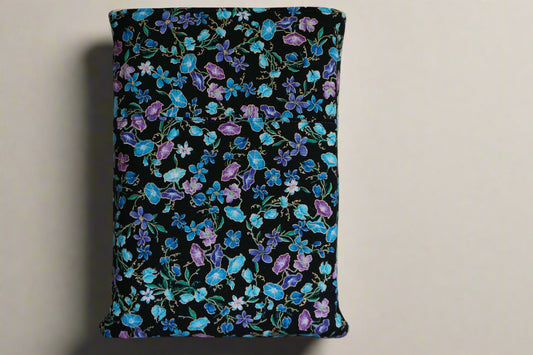 Blooming Vine Medium Book Sleeve with Front Pocket